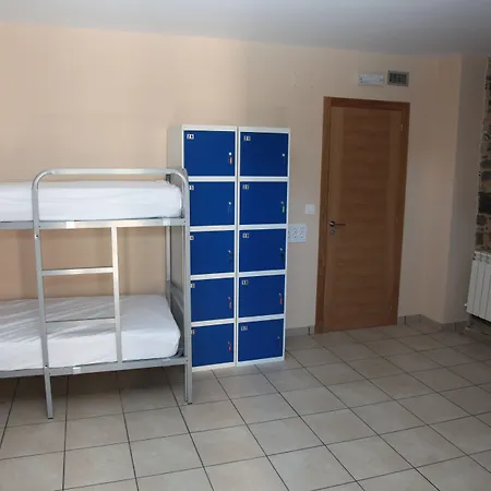 Ostello San Anton Melide